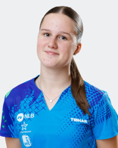 Neža Horvat